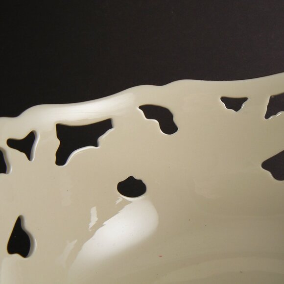 Lenox Porcelain 8” Bowl Pierced Cut Out Barrington Hand Decorated 24k Gold Trim - Picture 9 of 11